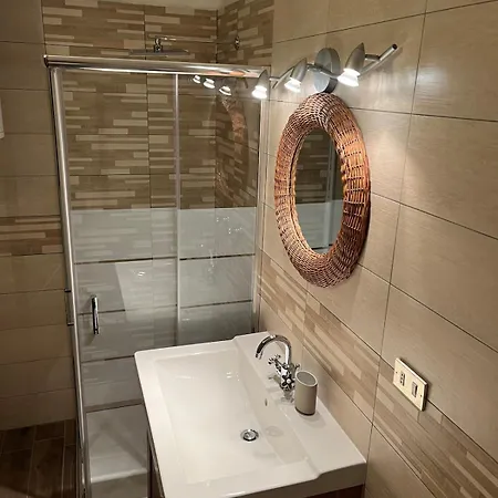 Astonishing Duplex Apartment, Great View,sleeps 10 * 필라