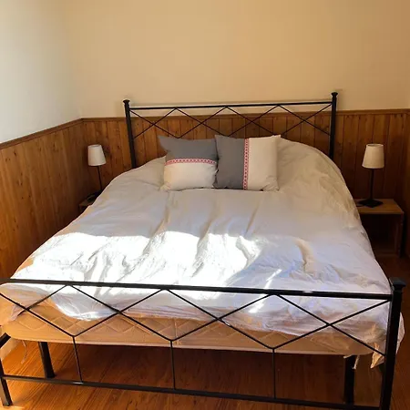 Astonishing Duplex Apartment, Great View,sleeps 10 *